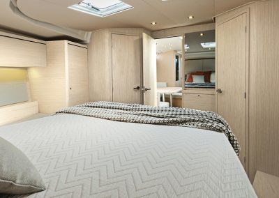 oceanis51.1_interieur_cabine1